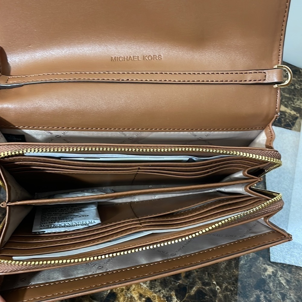 Michael Kors large zip around wallet crossbody Jet set Item - Picture 8 of 15